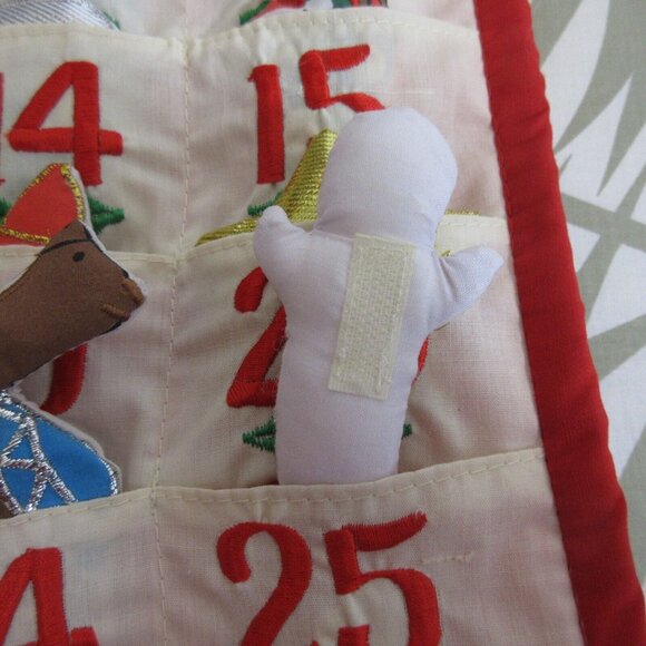 Pockets of Learning 27 Pc Peace on Earth Nativity Manger Advent Calendar 14"×29" - Picture 8 of 9